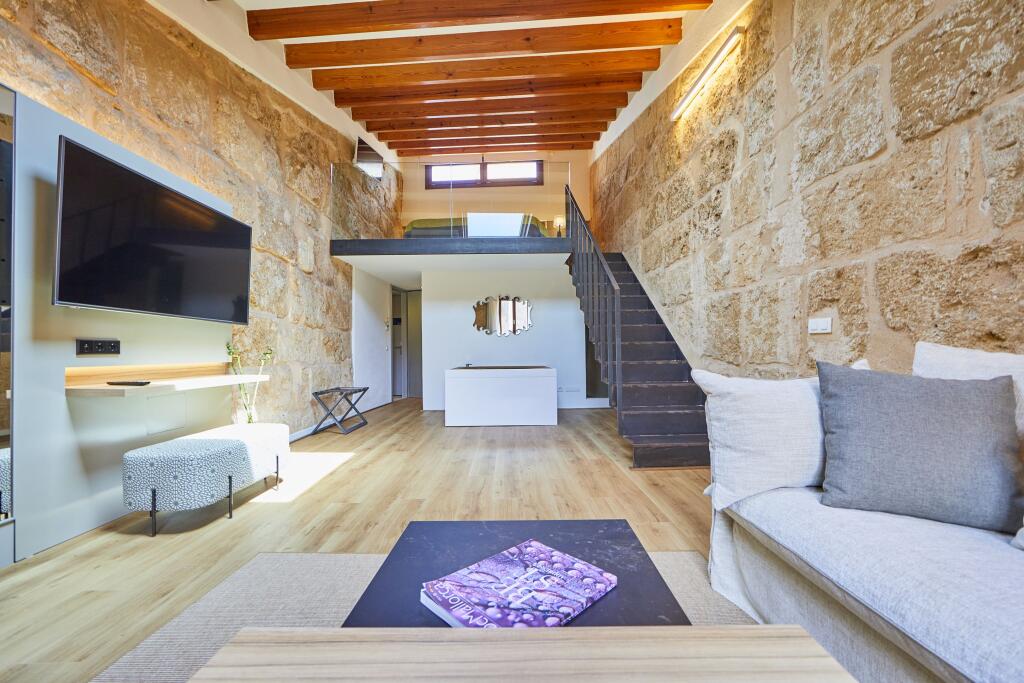 Santa Clara Urban Hotel & Spa - Hotel with spa, near Cathedral of Santa Maria of Palma Santa Clara Urban Hotel & Spa – Luxury hotel in Palma de Mallorca, Spain