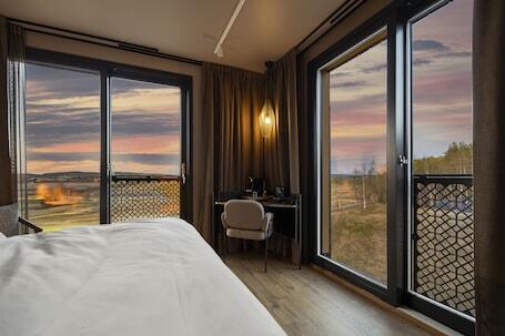 Lily Country Club - Luxury hotel in Ullensaker with spa and restaurant Lily Country Club – Luxury hotel in Ullensaker, Norway