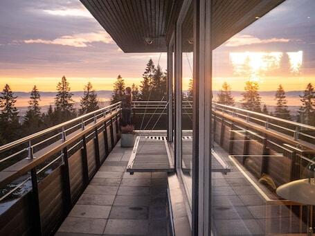 Voksenasen Hotell, BW Signature Collection - Adventure hotel with 2 restaurants, connected to the convention center, near Oslo Winter Park Voksenasen Hotell, BW Signature Collection – Luxury hotel in Oslo, Norway