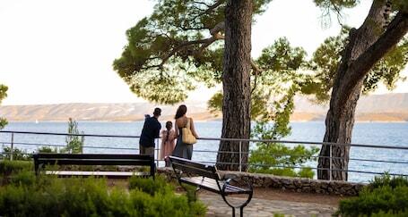 Bluesun Hotel Borak - Beach hotel with outdoor pool, near Zlatni Rat Beach Bluesun Hotel Borak – Luxury hotel in Bol, Croatia