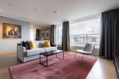 Scandic Nidelven - Riverfront hotel in Trondheim with restaurant and bar/lounge Scandic Nidelven – Luxury hotel in Trondheim, Norway
