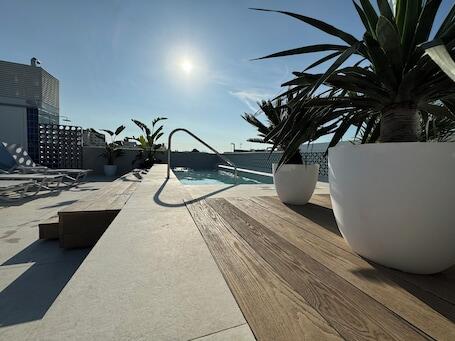 Alenti Sitges Hotel - Boutique hotel with 6 beach bars, near Sitges Beachfront Alenti Sitges Hotel – Luxury hotel in Sitges, Spain