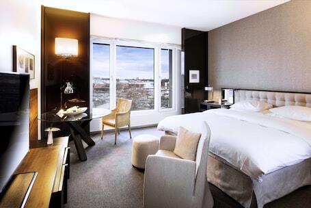 Grand Hyatt Berlin - Luxury hotel with spa, near Potsdamer Platz Grand Hyatt Berlin – Luxury hotel in Berlin, Germany