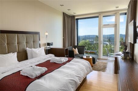 Lysebu Hotel - Oslo ski-in/ski-out hotel with ski storage and indoor pool Lysebu Hotel – Luxury hotel in Oslo, Norway