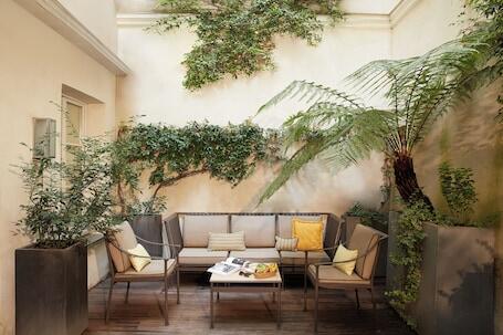 Image of Le Burgundy Paris