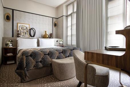 Image of Esprit Saint-Germain