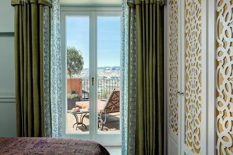 Image of Rocco Forte Hotel de la Ville