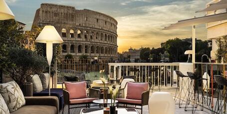 Palazzo Manfredi – Small Luxury Hotels of the World - Luxury hotel with restaurant, near Colosseum Palazzo Manfredi – Small Luxury Hotels of the World – Luxury hotel in Rome, Italy