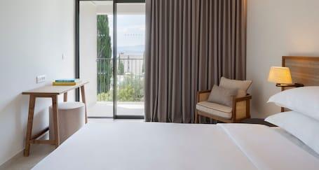 Bluesun Holiday Village Bonaca - Beach hotel with outdoor pool, near Zlatni Rat Beach Bluesun Holiday Village Bonaca – Luxury hotel in Bol, Croatia