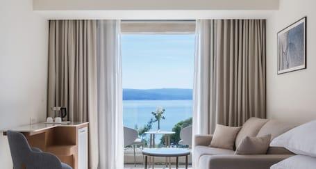 Bluesun Hotel Soline - Beachfront hotel with spa, near Brela Beach Bluesun Hotel Soline – Luxury hotel in Brela, Croatia