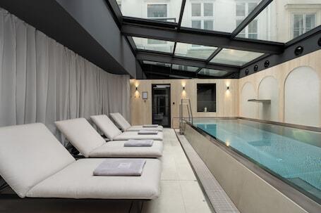 The Amauris Vienna - Relais & Châteaux - Luxury hotel with full-service spa, connected to the convention center, near Vienna Music Society
 The Amauris Vienna - Relais & Châteaux – Luxury hotel in Vienna, Austria