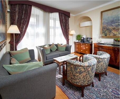 Image of Golden Well Hotel