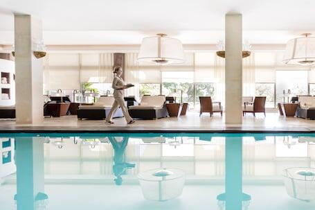 Four Seasons Hotel Ritz Lisbon - Luxury hotel with spa, near Gulbenkian Museum Four Seasons Hotel Ritz Lisbon – Luxury hotel in Lisbon, Portugal