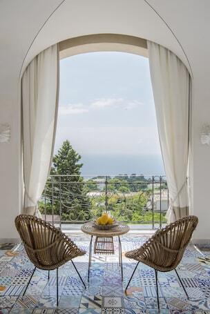 Capri Tiberio Palace – Luxury hotel in Capri, Italy