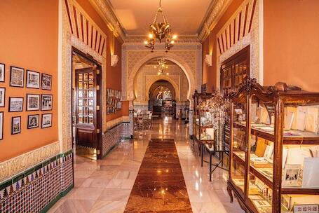 Image of Alhambra Palace Hotel