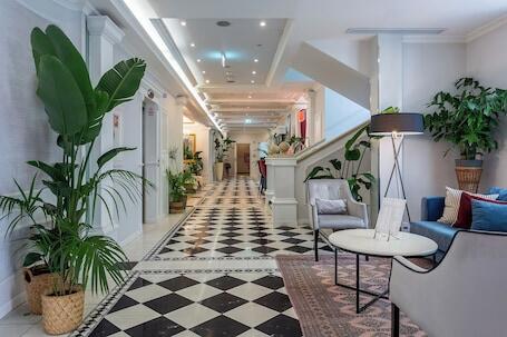 Image of Queen's Court Hotel & Residence