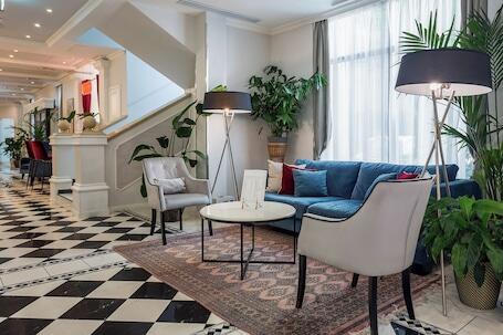 Image of Queen's Court Hotel & Residence