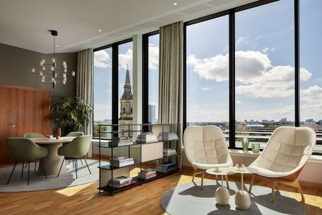NH Collection Copenhagen - Luxury hotel with 2 restaurants, connected to a rail/subway station, near Tivoli Gardens NH Collection Copenhagen – Luxury hotel in Copenhagen, Denmark
