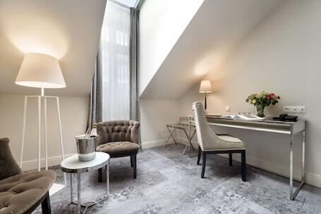 Wyndham Grand Krakow Old Town - Luxury hotel with spa, near Main Market Square Wyndham Grand Krakow Old Town – Luxury hotel in Kraków, Poland
