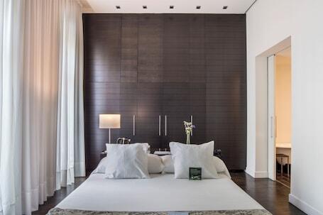 Hospes Palau de la Mar, Valencia, a Member of Design Hotels - Luxury hotel with full-service spa, connected to a shopping center, near Mestalla Stadium Hospes Palau de la Mar, Valencia, a Member of Design Hotels – Luxury hotel in Valencia, Spain