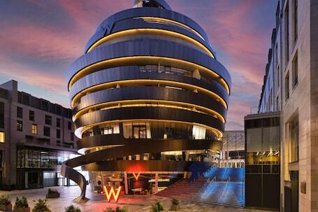 W Edinburgh - Luxury hotel with 2 restaurants, near St James Quarter  W Edinburgh – Luxury hotel in Edinburgh, United Kingdom