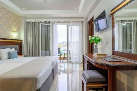 Image of EONA BEACH RESORT by Greek Pride