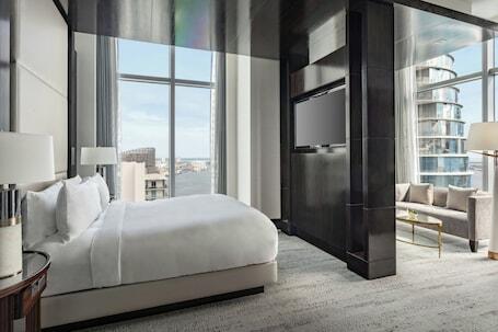 JW Marriott Marquis Miami – Luxury hotel in Miami, United States