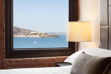 Fairmont Heritage Place, Ghirardelli Square - City-center hotel, steps from Ghirardelli Square Fairmont Heritage Place, Ghirardelli Square – Luxury hotel in San Francisco, United States