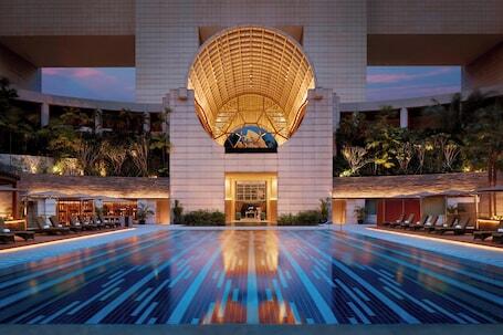 The Ritz-Carlton, Millenia Singapore luxury hotel in Singapore