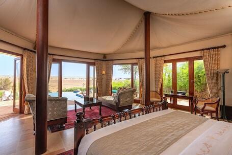 Al Maha, A Luxury Collection Desert Resort & Spa, Dubai - Luxury hotel in Murqquab with spa and safari Al Maha, A Luxury Collection Desert Resort & Spa, Dubai – Luxury hotel in Murqquab, United Arab Emirates