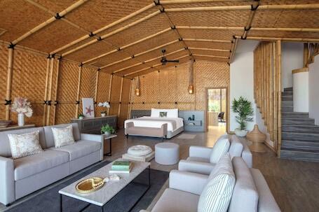 Image of Anantara World Islands Dubai Resort