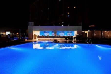 Image of Radisson Blu Hotel, Dubai Deira Creek
