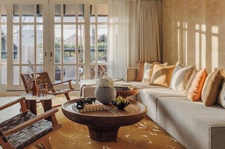 Image of Jumeirah Beach Hotel Dubai