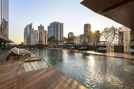 Image of Carlton Hotel Bangkok Sukhumvit