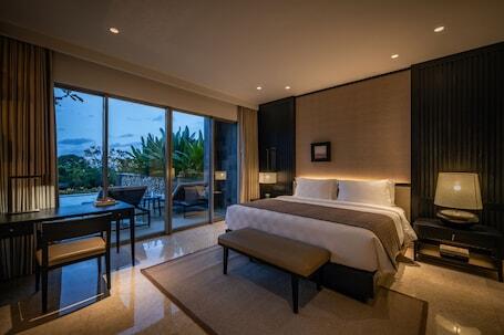 AYANA Segara Bali - Luxury beachfront hotel with golf course, near Balangan Beach AYANA Segara Bali – Luxury hotel in Jimbaran, Indonesia