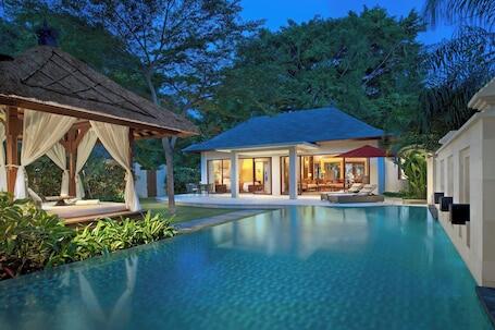 The Laguna, a Luxury Collection Resort & Spa, Nusa Dua, Bali - Beachfront hotel with spa, near Nusa Dua Beach  The Laguna, a Luxury Collection Resort & Spa, Nusa Dua, Bali – Luxury hotel in Nusa Dua, Indonesia