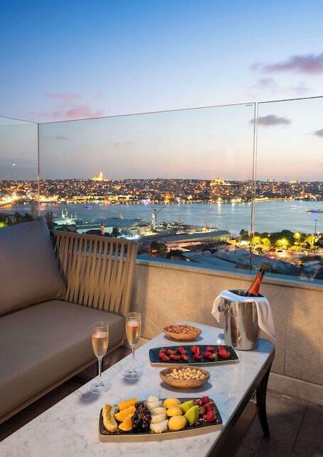 Image of Radisson Blu Hotel Istanbul Pera