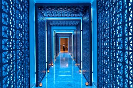 Four Seasons Hotel – Luxury hotel in Limassol, Cyprus