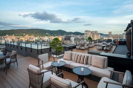 Hilton Kyoto - Luxury hotel with 2 restaurants, near Kawaramachi Street  Hilton Kyoto – Luxury hotel in Kyoto, Japan