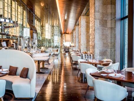 InterContinental Osaka by IHG - Luxury hotel with full-service spa, connected to a shopping center, near Umeda Sky Building
 InterContinental Osaka by IHG – Luxury hotel in Osaka, Japan