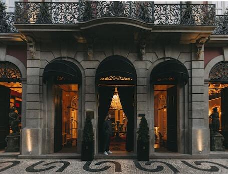 Torel Palace Porto - Luxury hotel with outdoor pool, near Porto Historic Center  Torel Palace Porto – Luxury hotel in Porto, Portugal