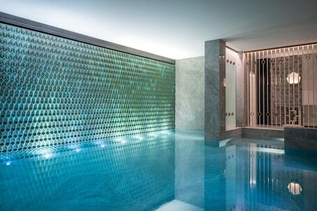 Maison Albar - Le Monumental Palace - Luxury hotel with spa, near Livraria Lello  Maison Albar - Le Monumental Palace – Luxury hotel in Porto, Portugal