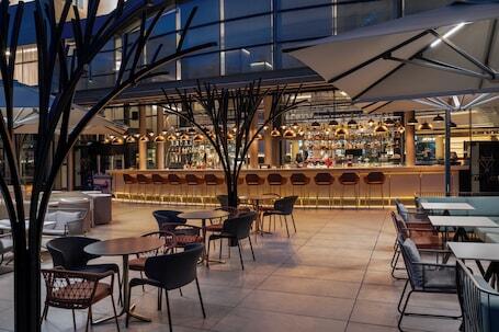 Radisson BLU Bucharest - Luxury hotel with 4 restaurants, near Palace of the Parliament  Radisson BLU Bucharest – Luxury hotel in Bucharest, Romania