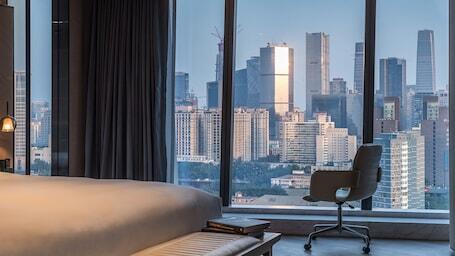 InterContinental Beijing Sanlitun by IHG - Luxury hotel with full-service spa, connected to a shopping center, near Sanlitun Road
 InterContinental Beijing Sanlitun by IHG – Luxury hotel in Beijing, China