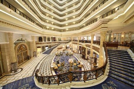 Legendale Hotel Beijing - Luxury hotel with full-service spa, connected to a shopping center, near Wangfujing Street
 Legendale Hotel Beijing – Luxury hotel in Beijing, China