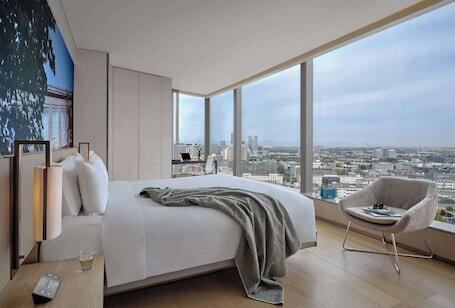 EAST Beijing - Luxury Beijing hotel with indoor pool, connected to a shopping center EAST Beijing – Luxury hotel in Beijing, China