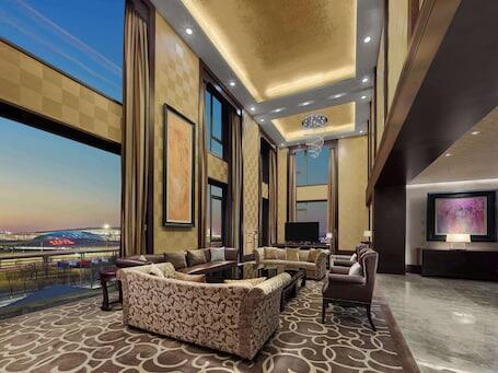 Hilton Beijing Capital Airport - Luxury Beijing hotel with full-service spa, connected to the convention center Hilton Beijing Capital Airport – Luxury hotel in Beijing, China