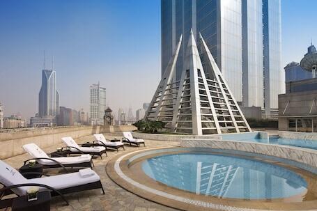 JW Marriott Hotel Shanghai Tomorrow Square - Luxury hotel with indoor pool, connected to a shopping center, near Huanghe Road
 JW Marriott Hotel Shanghai Tomorrow Square – Luxury hotel in Shanghai, China