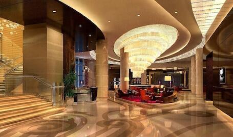 Renaissance Shanghai Putuo Hotel - Shanghai hotel with full-service spa, connected to the convention center Renaissance Shanghai Putuo Hotel – Luxury hotel in Shanghai, China