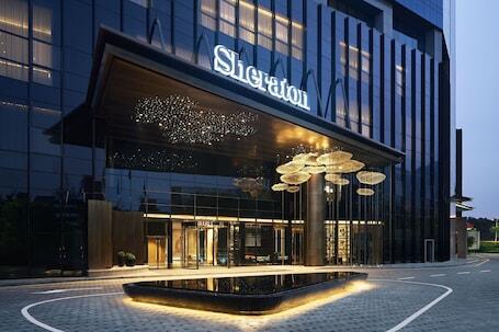 Sheraton Shenzhen Nanshan - Luxury hotel in Shenzhen with indoor pool and restaurant  Sheraton Shenzhen Nanshan – Luxury hotel in Shenzhen, China